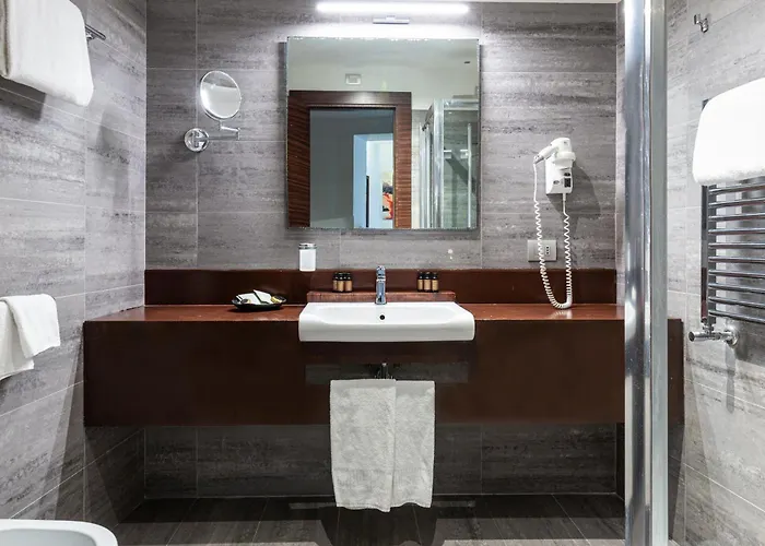 Trevi Collection - Gruppo Trevi Hotel 4*